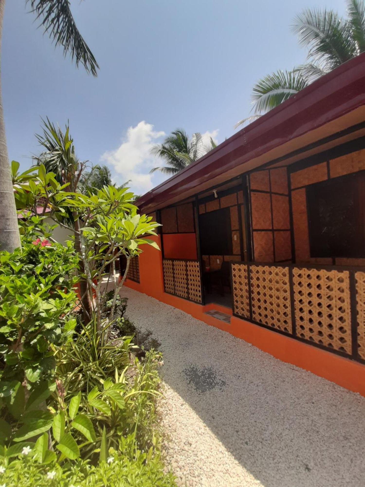 Adrianas Place Boutique Guesthouse Panglao Exterior foto