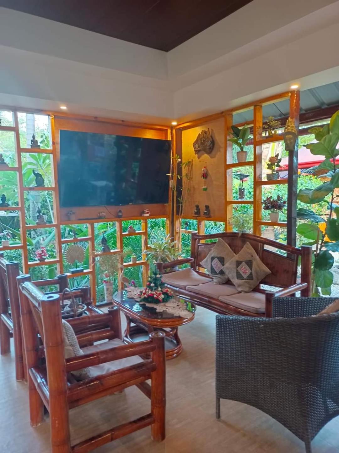 Adrianas Place Boutique Guesthouse Panglao Exterior foto